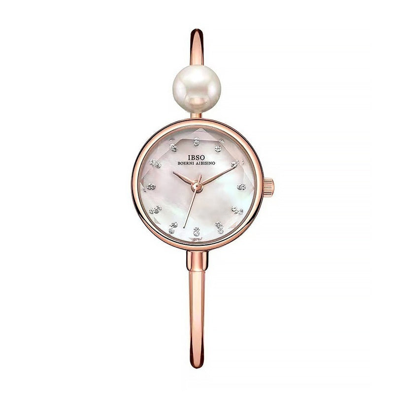 Orologio da donna con bracciale e superficie a conchiglia e perla