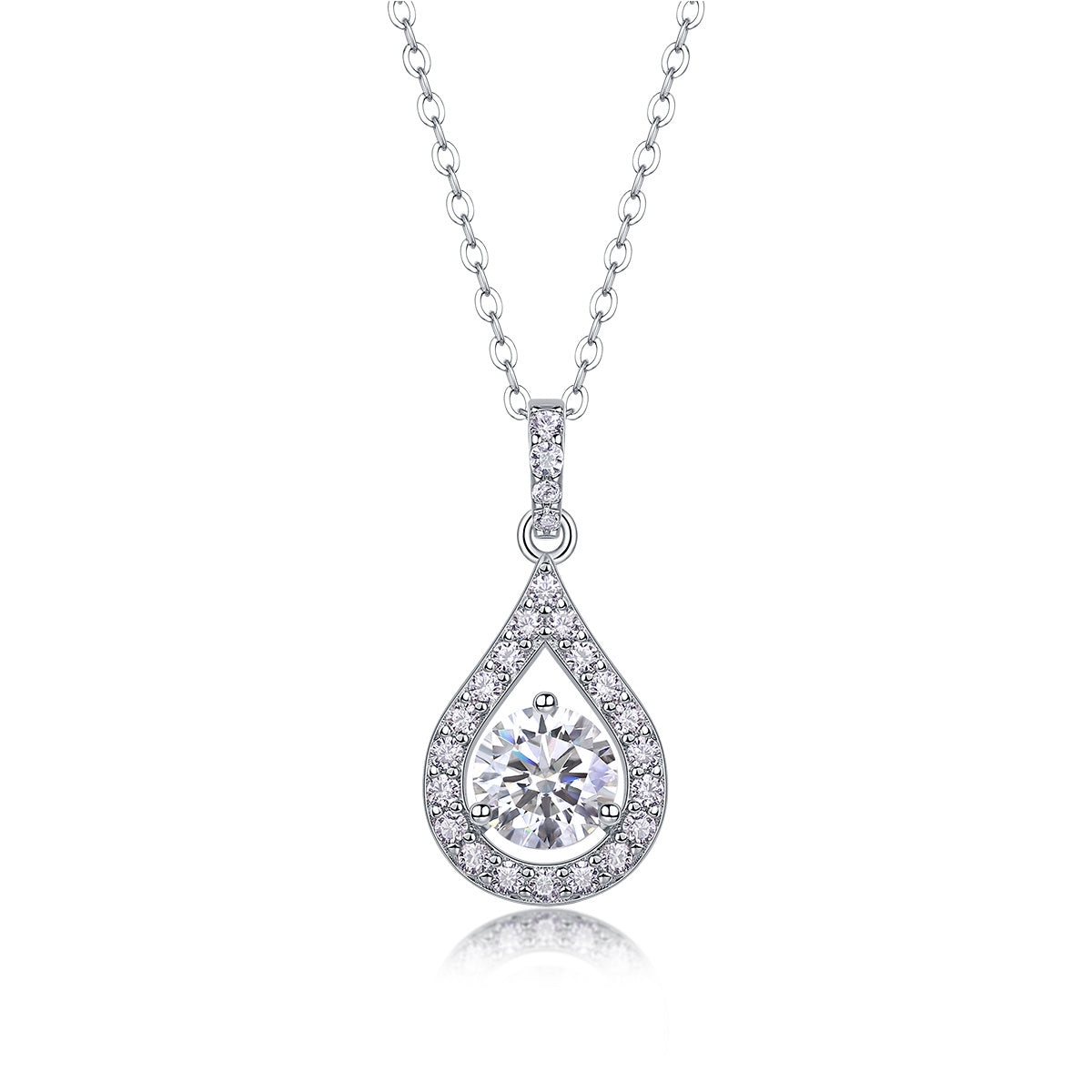 Ciondolo a cuore: un gioiello di diamanti alla moda e lussuoso
