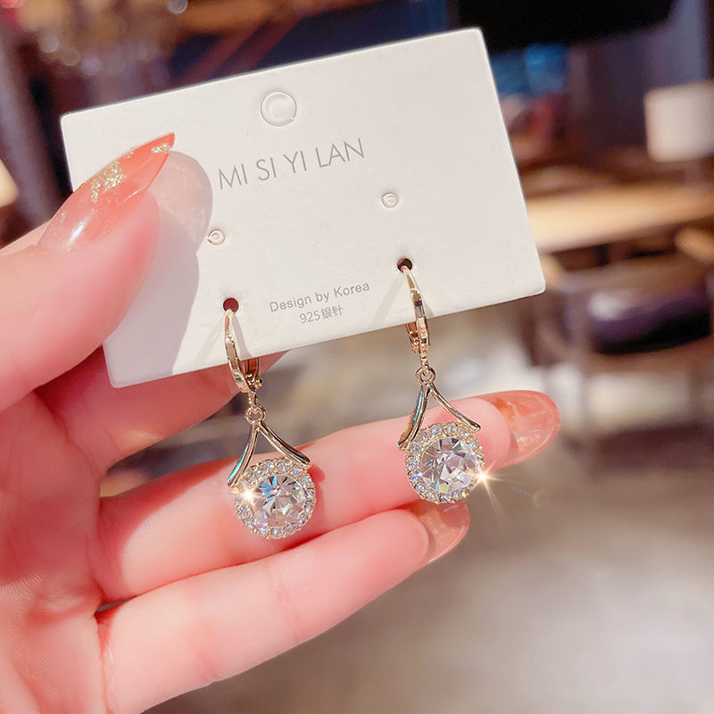 Orecchini in stile europeo e americano con strass personalizzati
