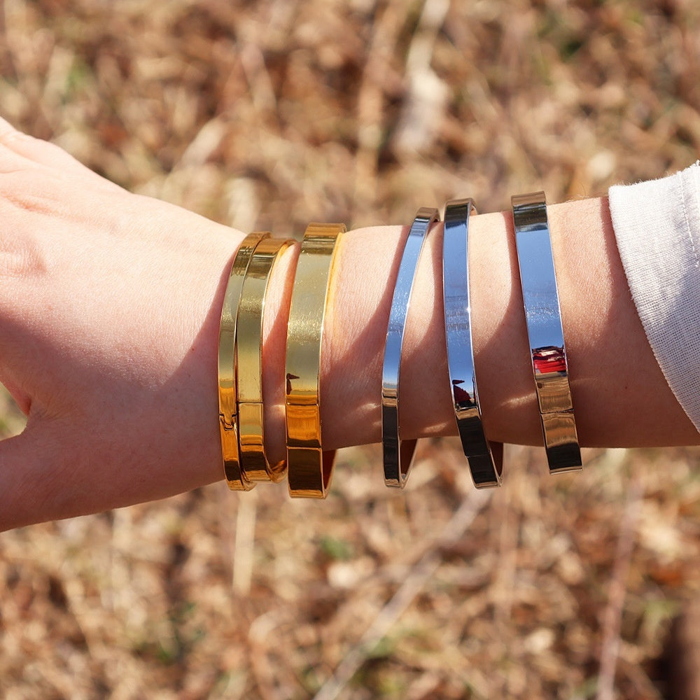 Bracciale da donna con personalità, placcato oro e lucidato a specchio