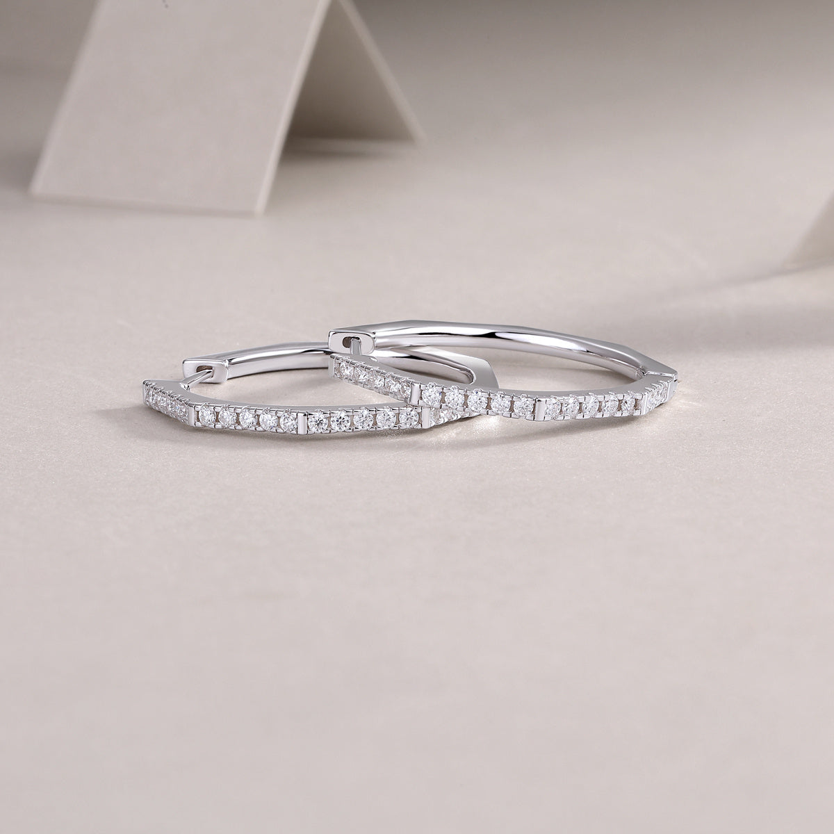 Anello moderno a forma di stella - Set di orecchini e gioielli a bottone alla moda con ciondolo a forma di cuore.