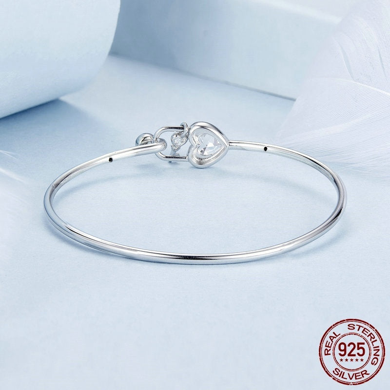 Bracciale romantico con fibbia a forma di cuore in argento sterling 925